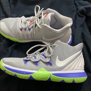 Kyrie 5